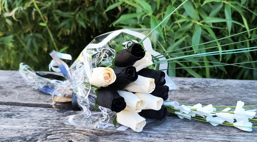 Black and White Wooden Rose Flower Bouquet - The Original Wooden Rose