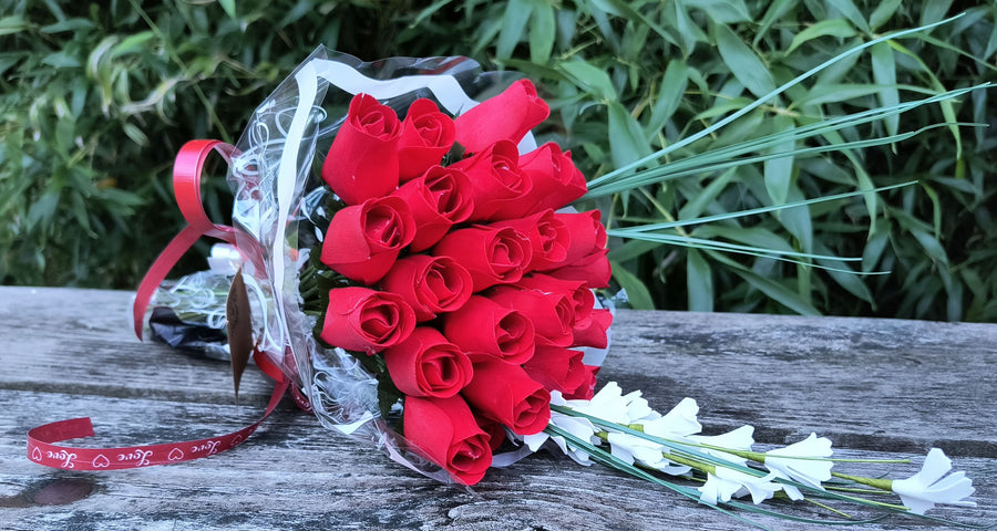 All Red Wooden Rose Flower Bouquet - The Original Wooden Rose