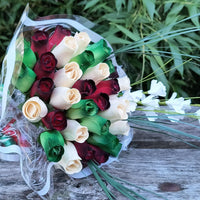 Primitive Christmas Flower Bouquet - The Original Wooden Rose