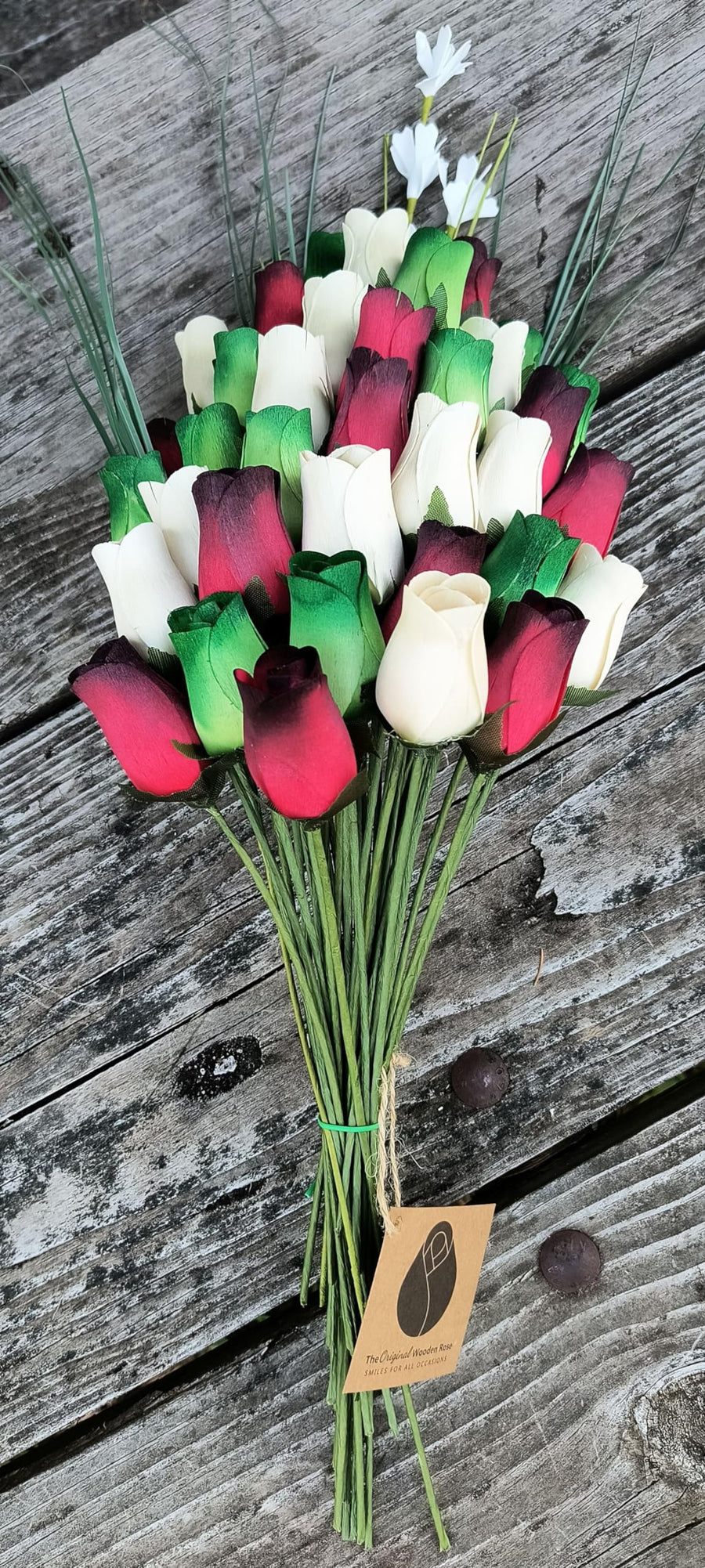 Primitive Christmas Flower Bouquet - The Original Wooden Rose